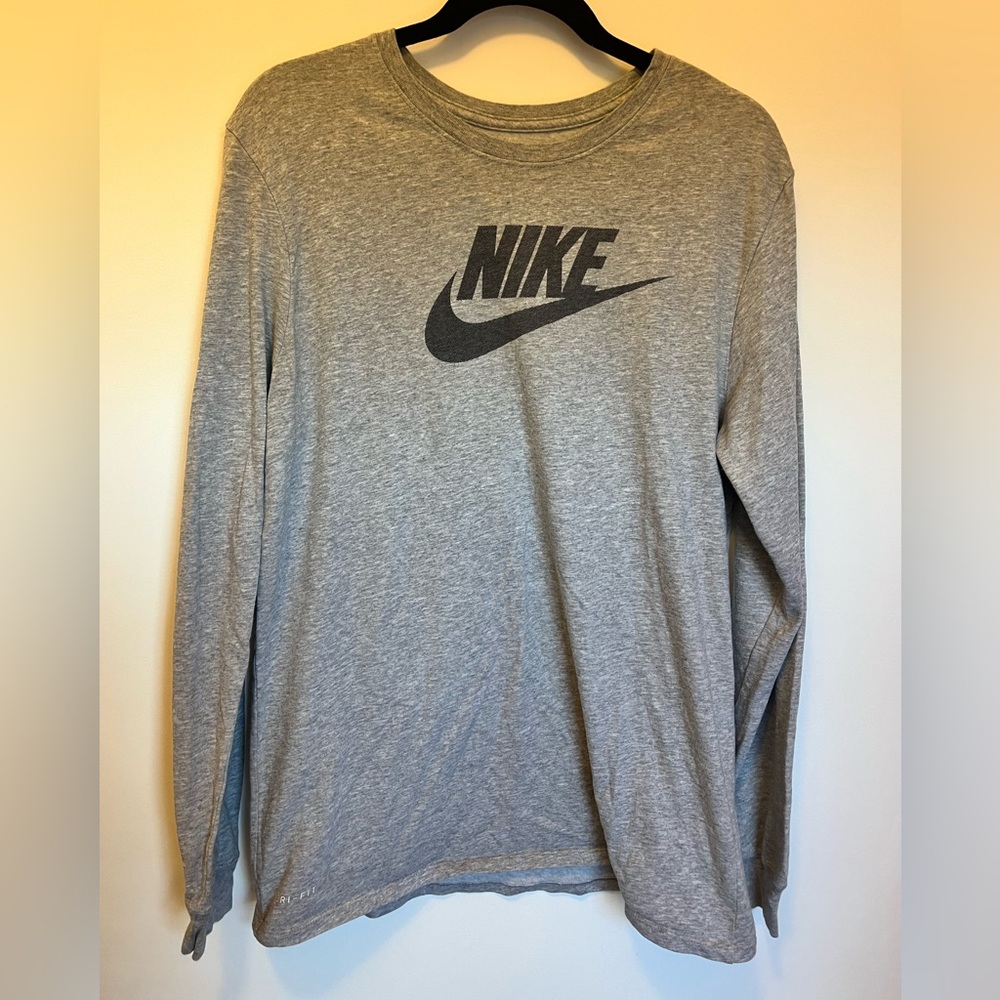 Nike Gray Long Sleeve Tee